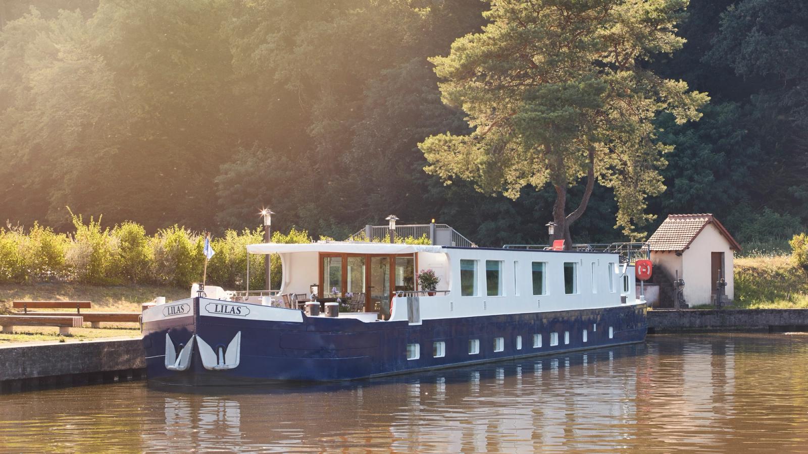 Lilas, A Belmond Boat – Burgundy