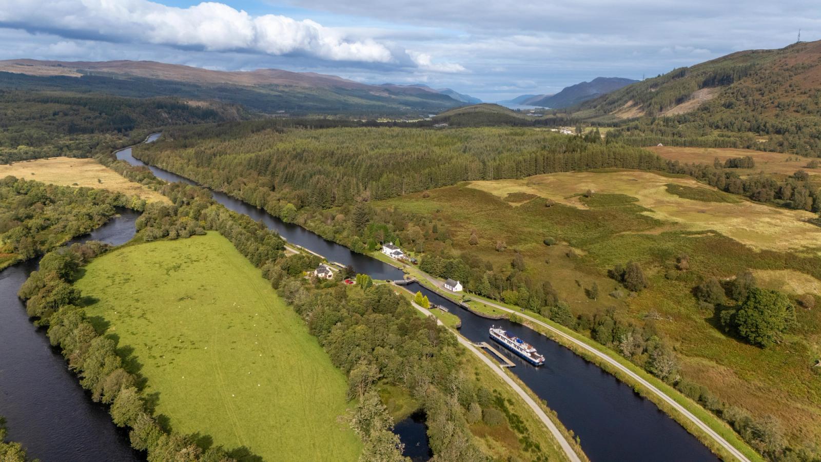 Spirit of Scotland - Caledonian Canal & Loch Ness