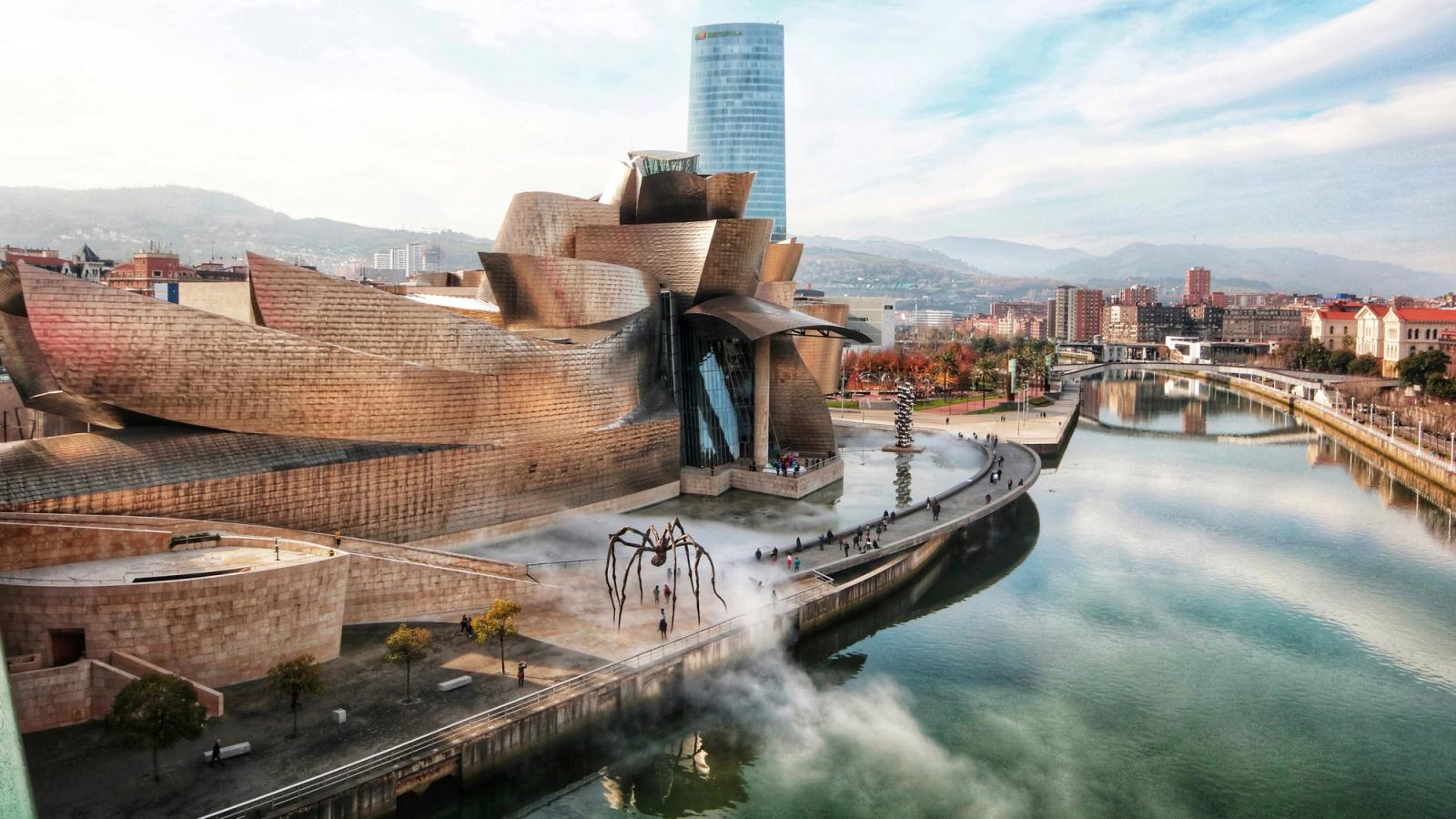 Bilbao to Bordeaux: Cuisine and Culture