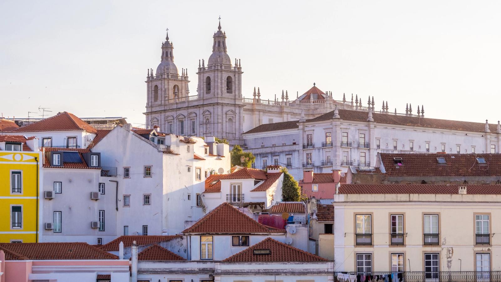 Portugal: Lisbon, Porto and the Douro Valley