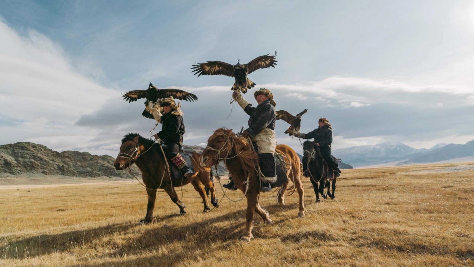 Mongolia's Golden Eagle Festival